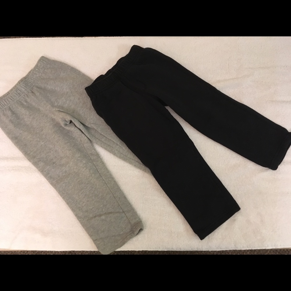 Boys size 4T sweat pants